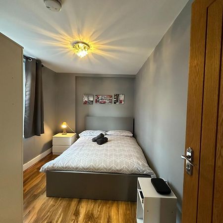 Lovely 2 Bedrooms Apartment London Exteriör bild