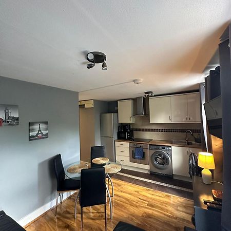 Lovely 2 Bedrooms Apartment London Exteriör bild