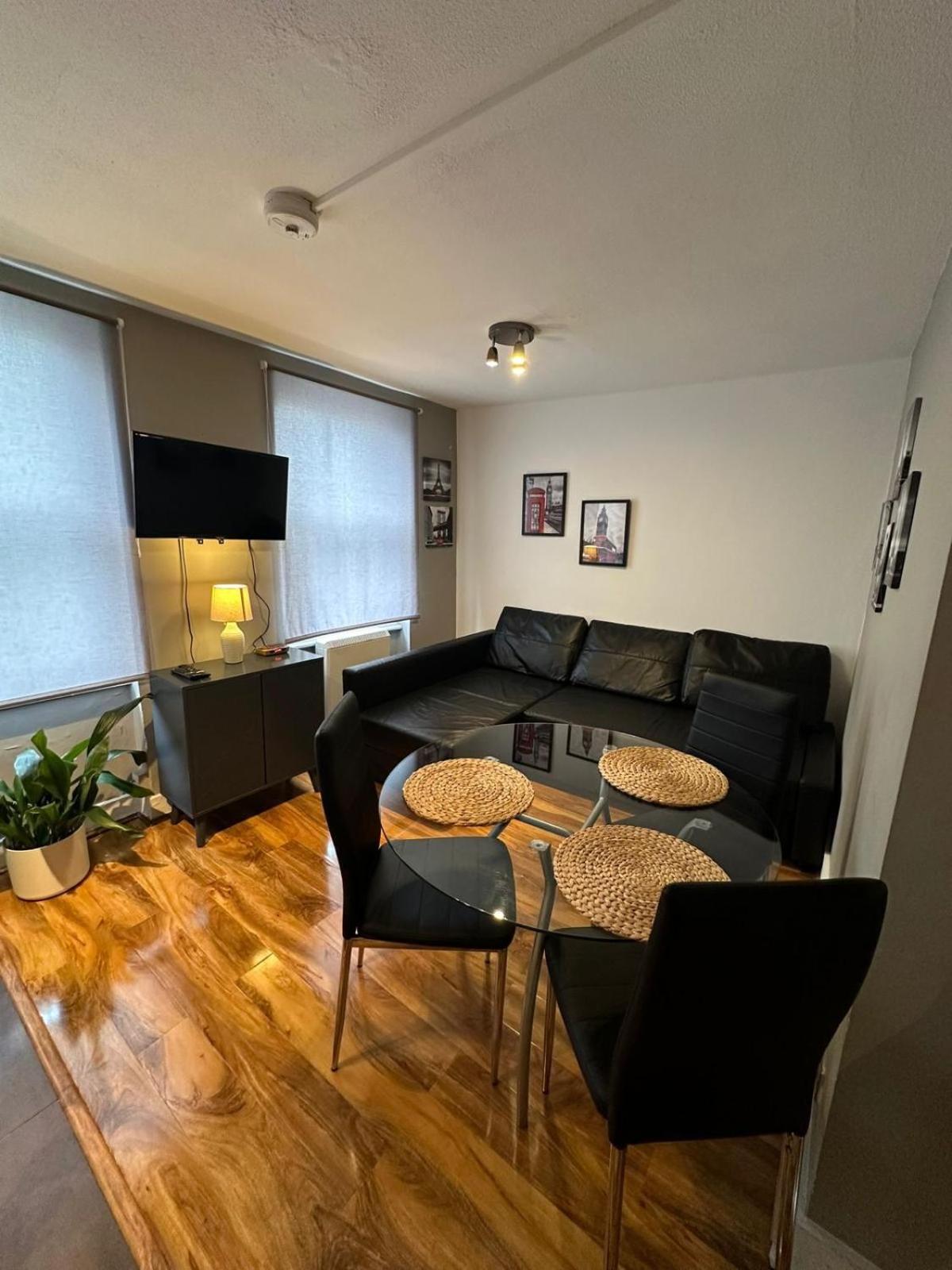 Lovely 2 Bedrooms Apartment London Exteriör bild